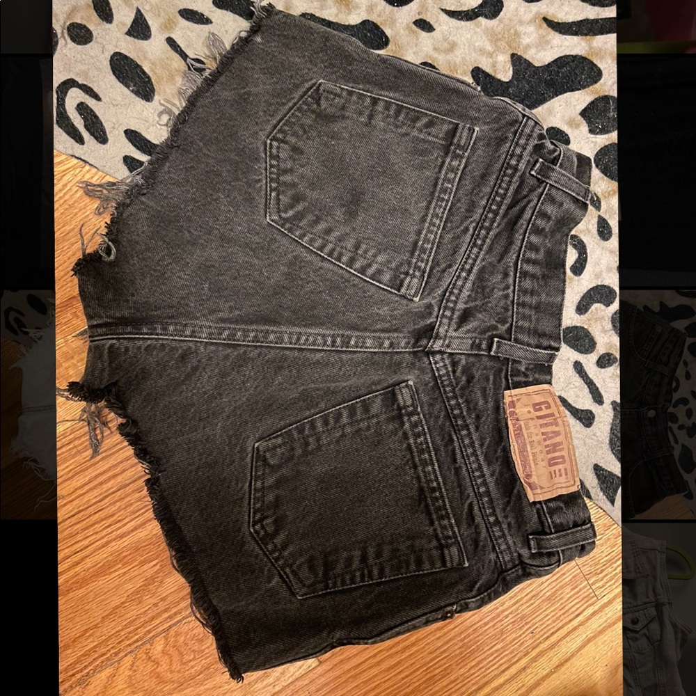 GITANO ☀️ 90s vintage high waisted booty shorts!